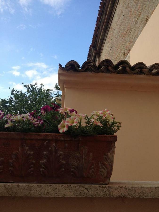 B&B Il Conventino 44 Falconara Marittima Exteriér fotografie